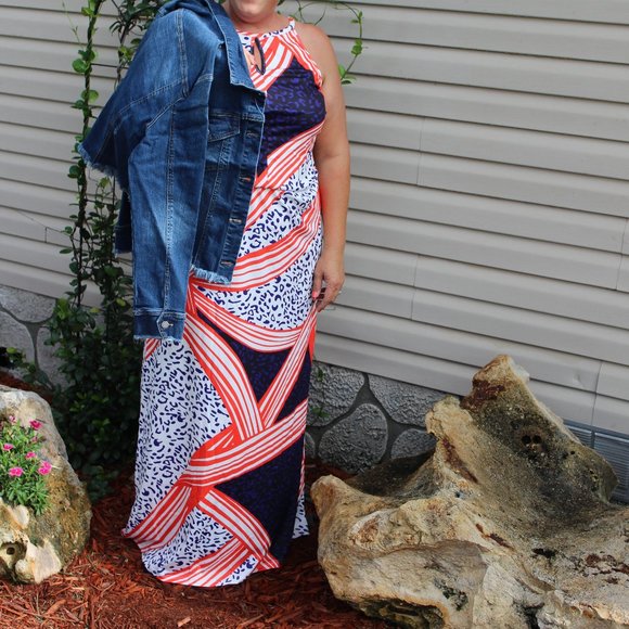 Red, White and Navy Maxi, Waist Sling Sleeveless Print Dress in Plus Size - Picture 3 of 3